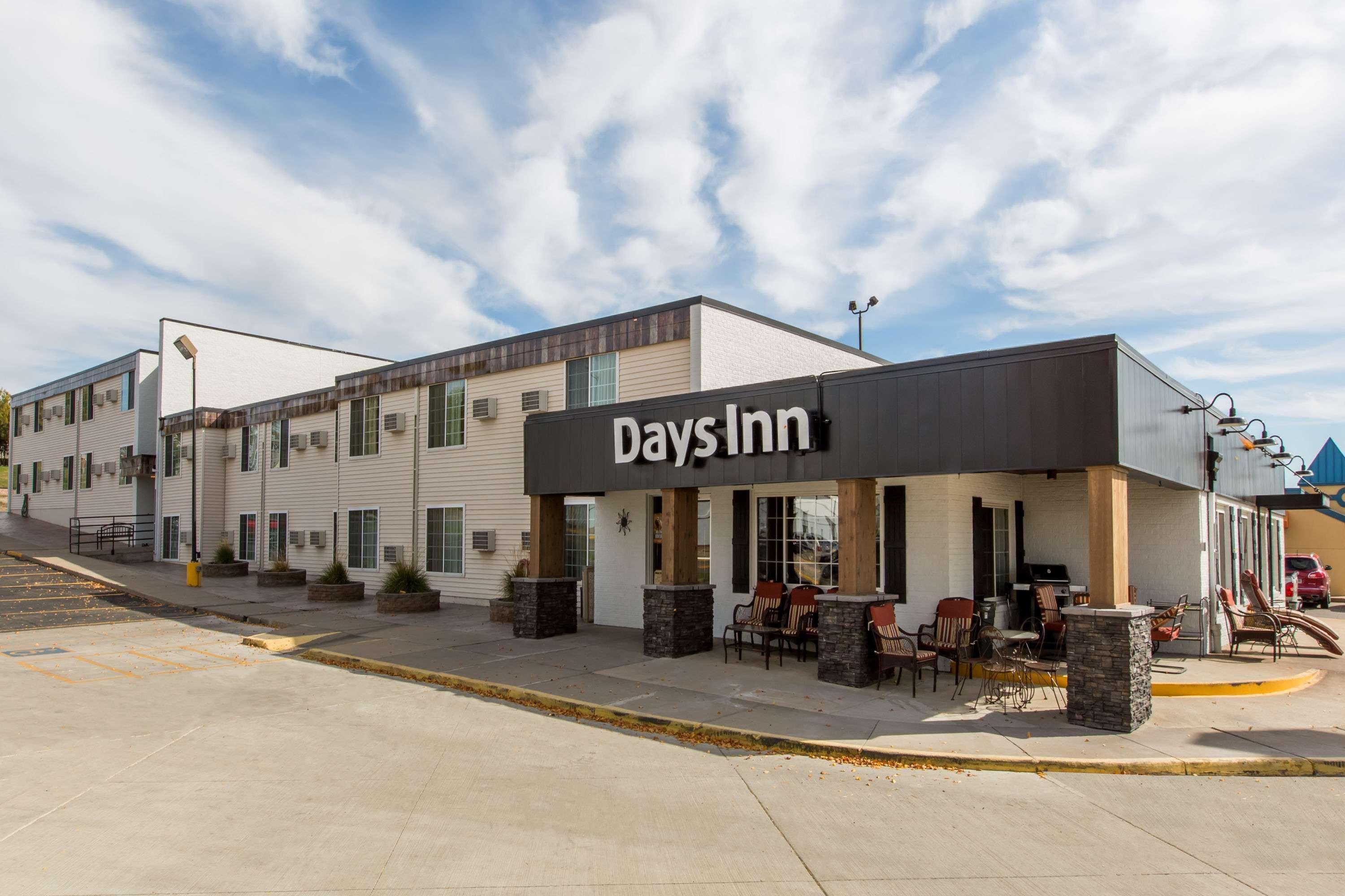Days Inn By Wyndham Pierre Εξωτερικό φωτογραφία